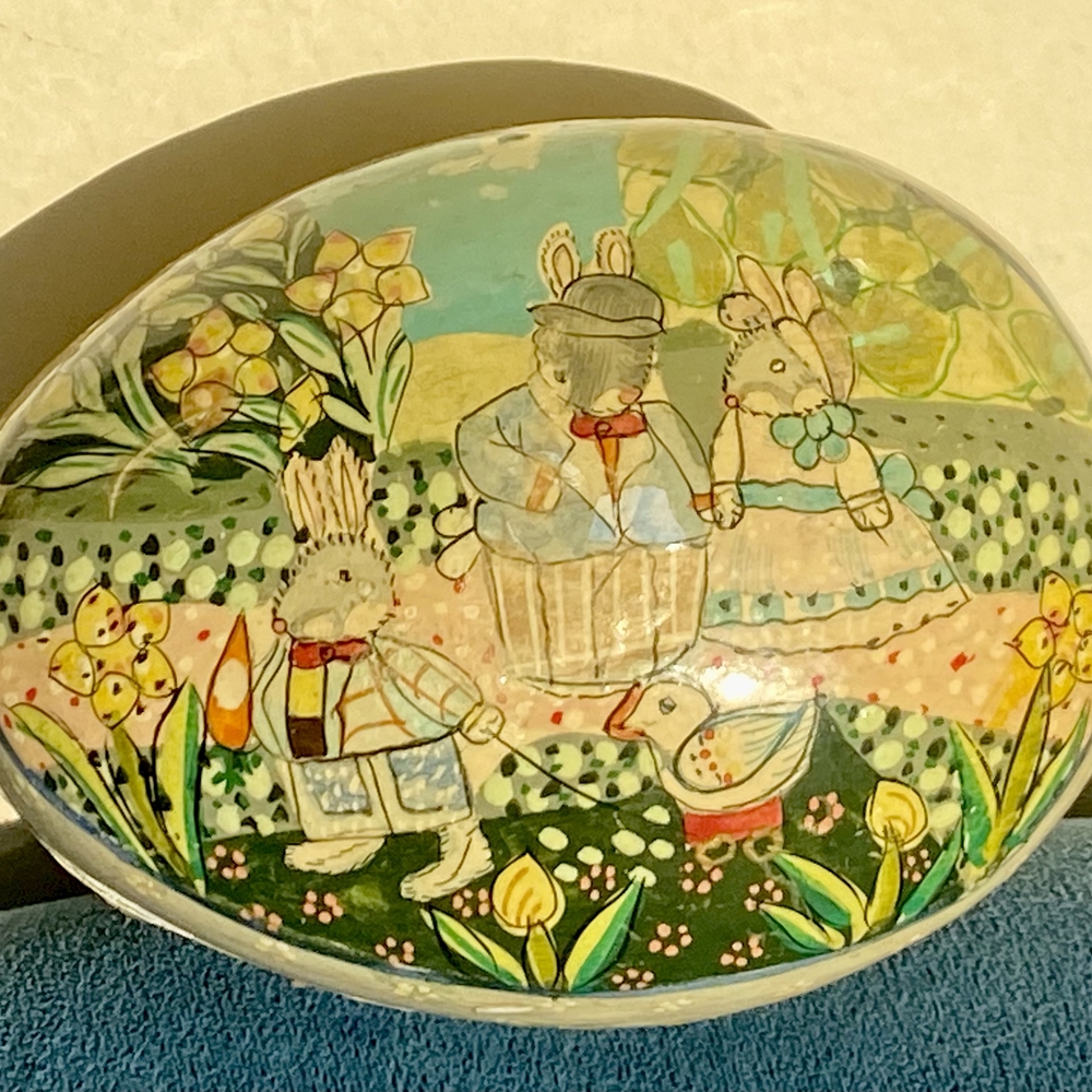 Vintage craftsman Easter egg candy dish